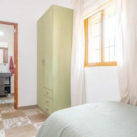 Potdir Villa